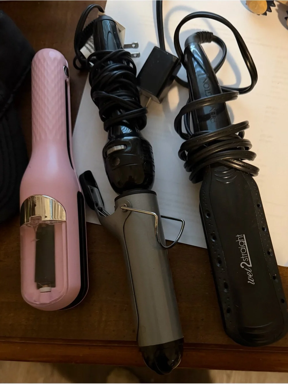 Wet2Straight Black Flat Iron curling iron + Pink dead end trimmer Hair  Bundle